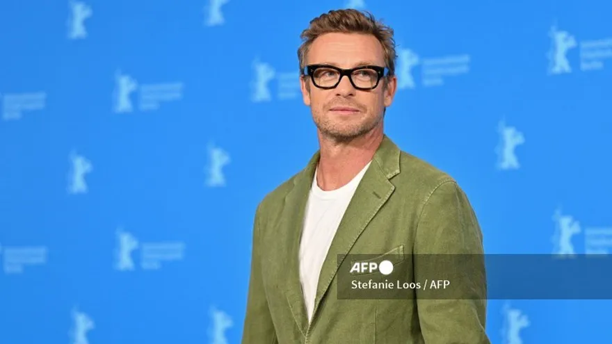 El actor Simon Baker