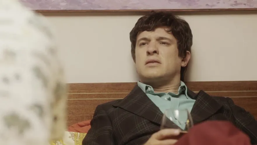 José José: El Príncipe de la Canción - Capítulo 28