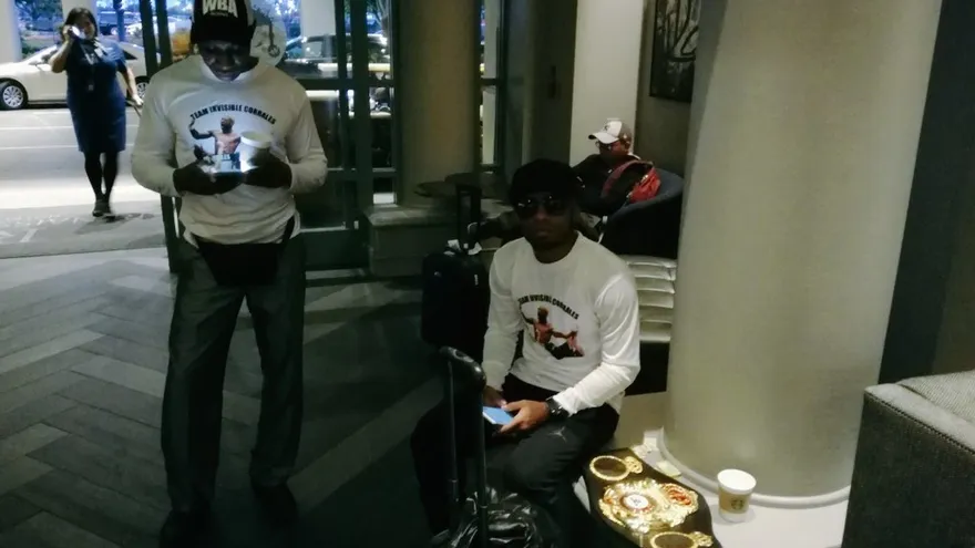 Corrales tiene programado arribar a Panamá esta noche.