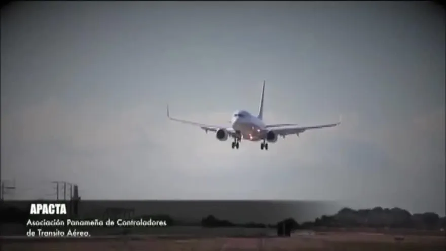 Controladores aéreos exigen respuesta