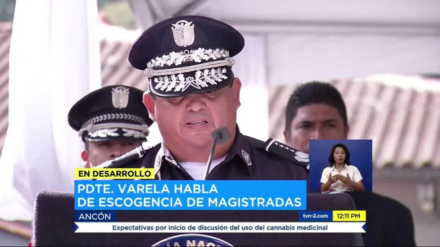 Realizan ceremonia de ascensos en la Policía Nacional