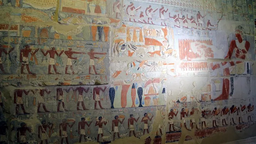 Tumba del funcionario Mehou durante el reinado de Teti (2345-2323 a.C) en Saqara.