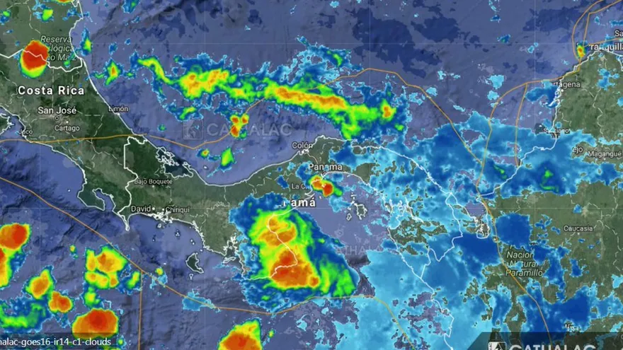 Desfiles bajo la lluvia: autoridades emiten aviso de prevención