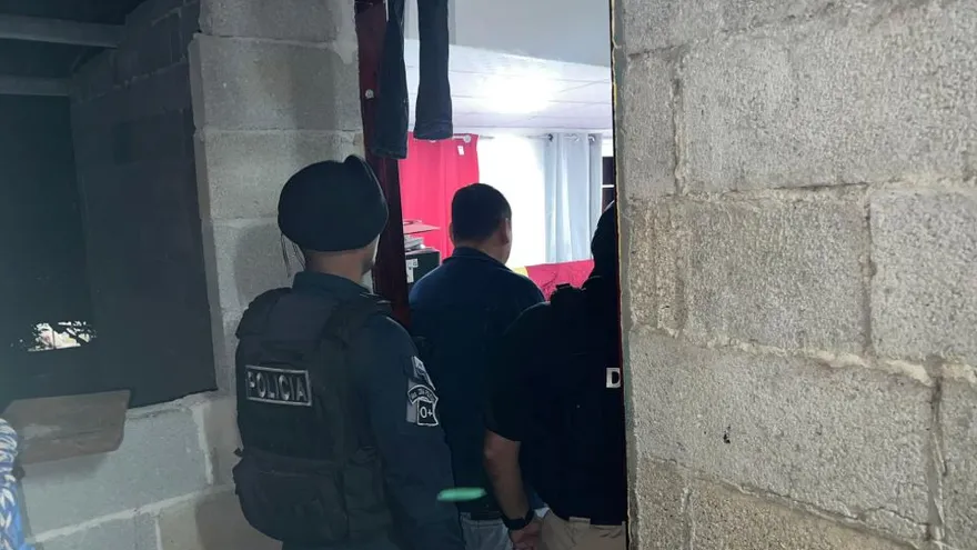 Las autoridades hicieron varios allanamientos