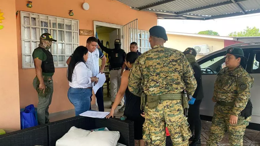 Diligencia de allanamiento que se desarrolló en la operación Fénix