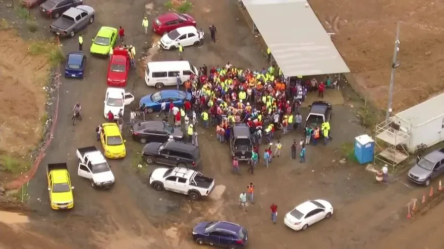 Autoridades analizan la seguridad en las construcciones