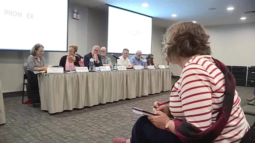 Víctimas abusos en Perú piden a papa remitir a justicia a clérigos acusados