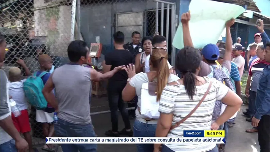 Protestas por cierre del Mercado de Abastos