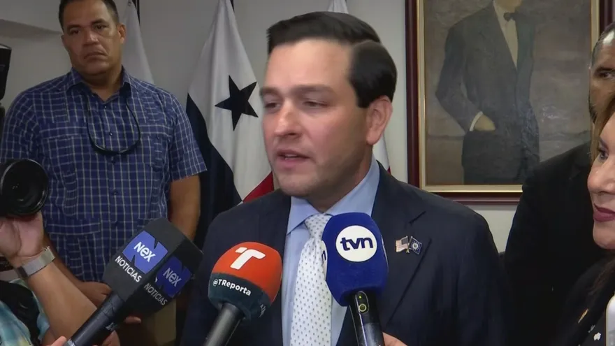 El embajador de Estados Unidos, Kevin Marino Cabrera, se reúne con el Colegio Nacional de Abogados