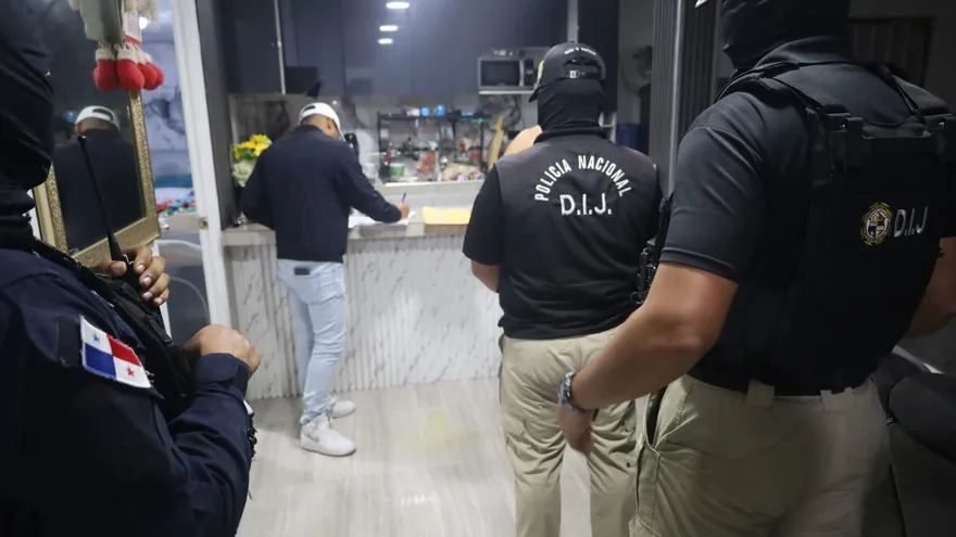 Cae red criminal de contrabando de tabaco