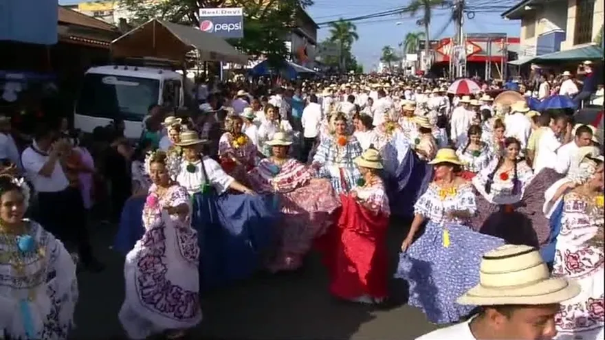 Las Tablas se prepara para el desfile de “Las Mil Polleras”