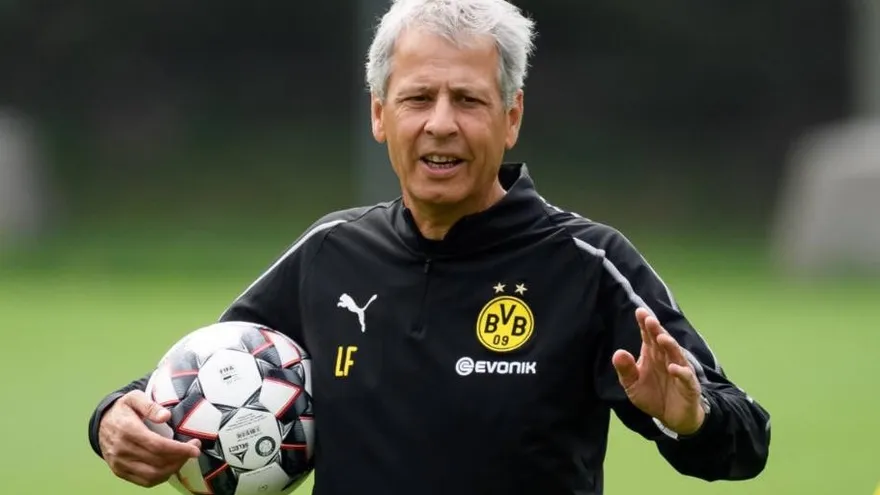 "Un preparador mental es necesario", estima tecnico de Borussia Dortmund