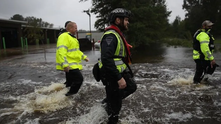Florence deja al menos 31 muertos y graves inundaciones en sureste de EEUU.