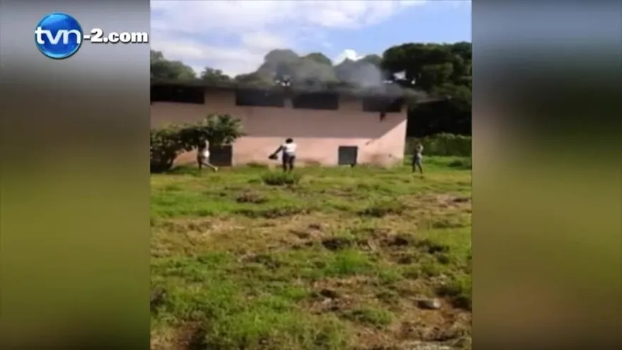 Incendio en la cárcel de mujeres