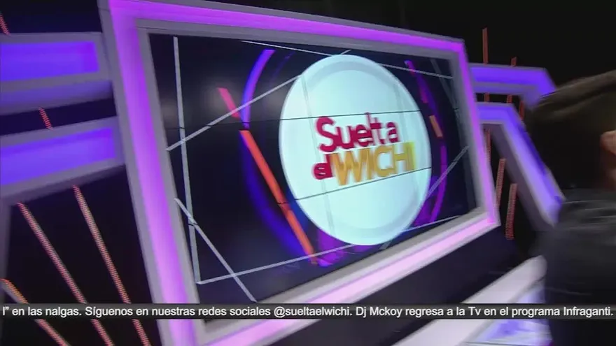 ¡Andrea Pérez  andaba con la moda de las uñas descascarilladas!