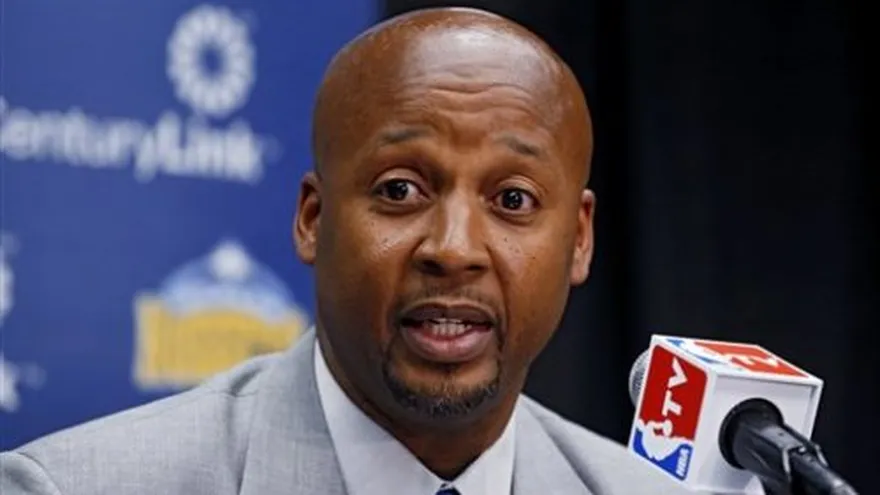 Nuggets presentan a Brian Shaw como nuevo director