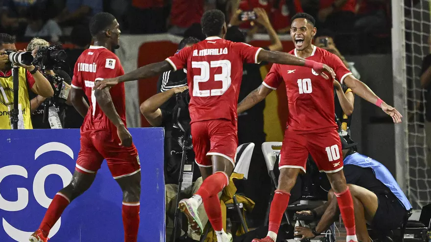 Selección de Panamá Ismael Díaz celebra gol sobre Nicaragua