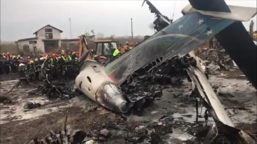 Accidente de avión en Nepal al menos 40 muertos