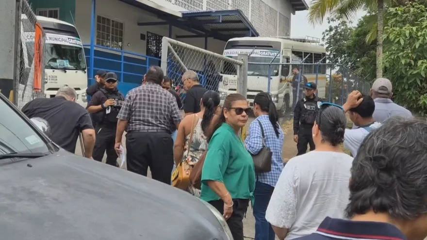 Veracruz Business Owners Denounce Lack of Transparency Amidst Potential Evictions by Arraiján Mayor's Office