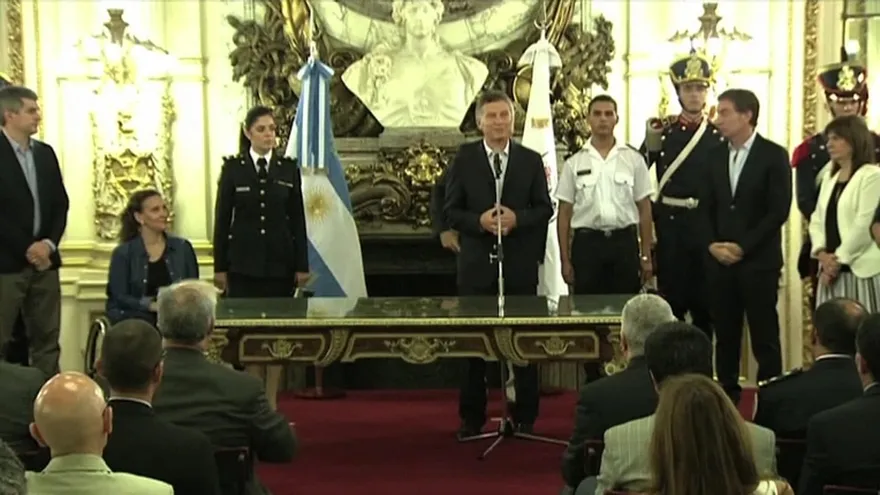 Presidente argentino refuerza policía en Buenos Aires