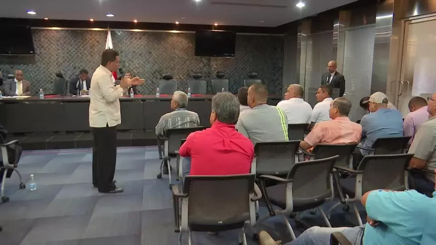Asamblea Nacional cita autoridades para discutir caso de Uber