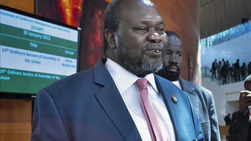 El Gobierno y los rebeldes de Sudán del Sur y los rebeldes han firmado hoy un nuevo acuerdo de paz en Adis Abeba tras unas intensas negociaciones