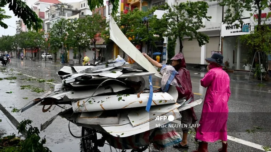 Tifón  Kajiki causa daños y fuertes lluvias en Tailandia y Vietnam.