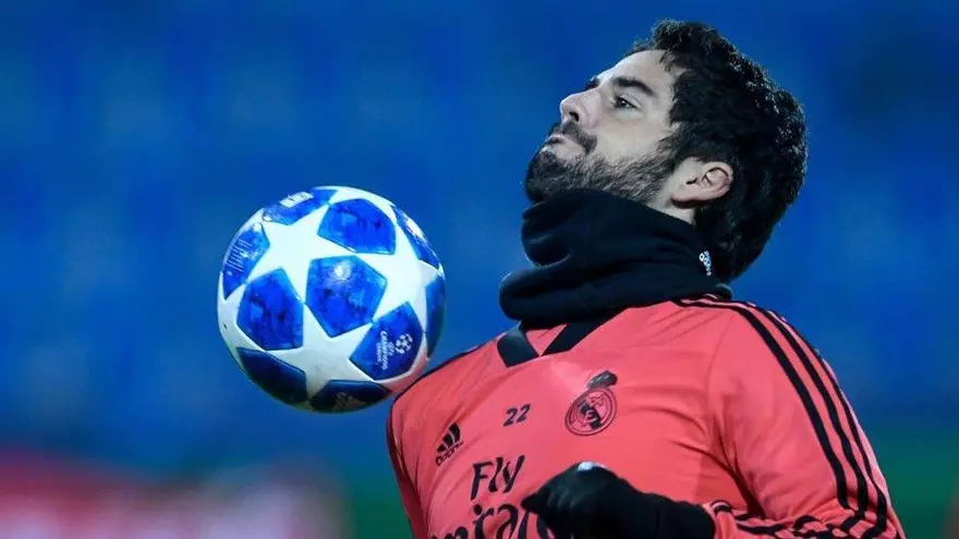 Isco en la tormenta con Solari