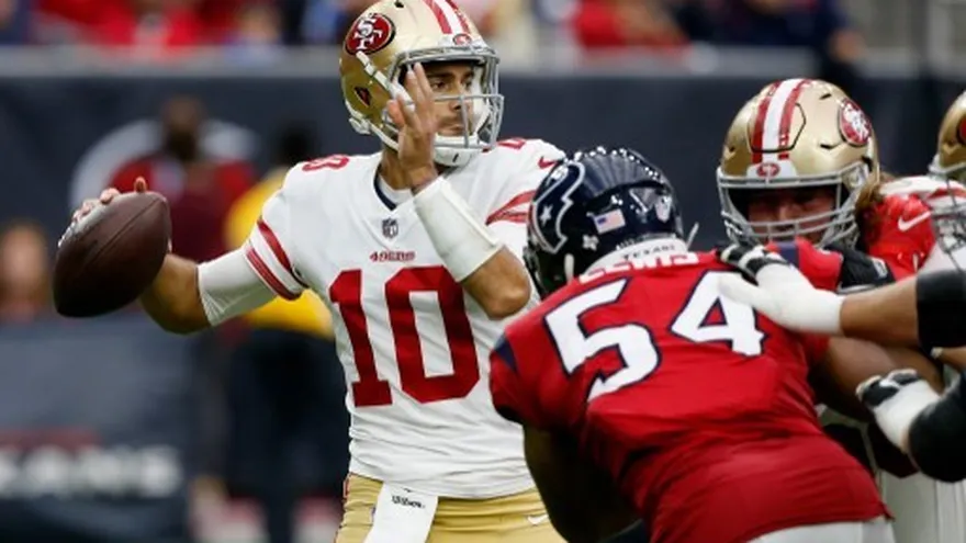 Garappolo da triunfos seguidos a los 49ers.