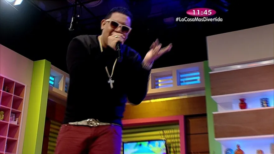 Artista - Tomy Real "Siempre Amarte"