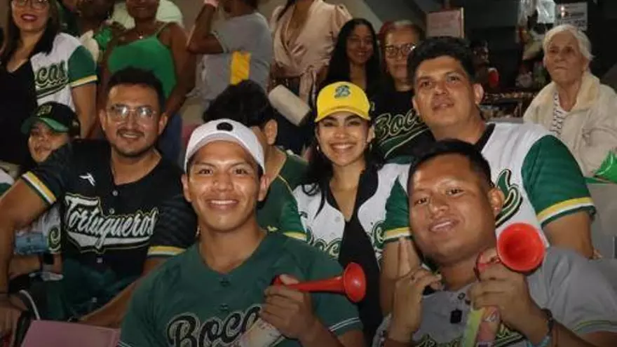Afición de Bocas del Toro en el estadio José Antonio Remón Cantera