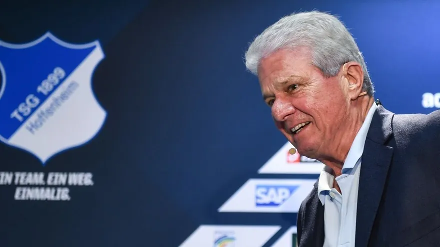 Dietmar Hopp, ¿es un héroe o un villano?