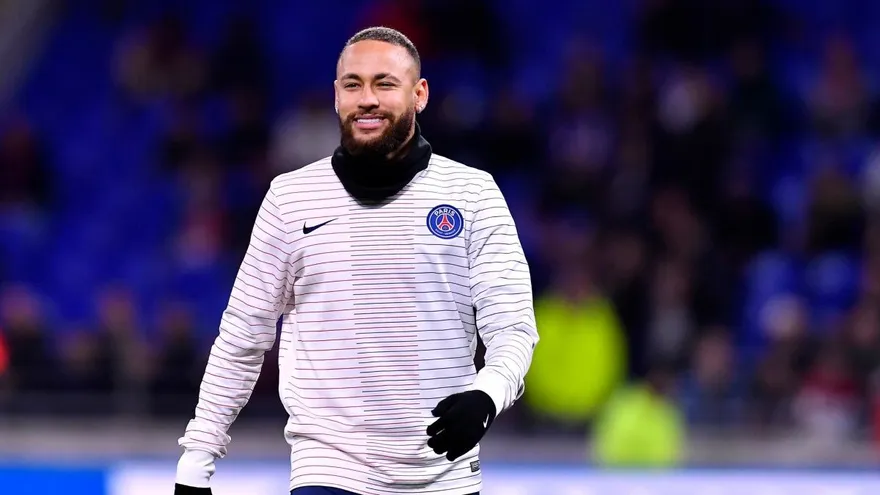 Los futbolistas extranjeros podrán regresar a Francia sin problema