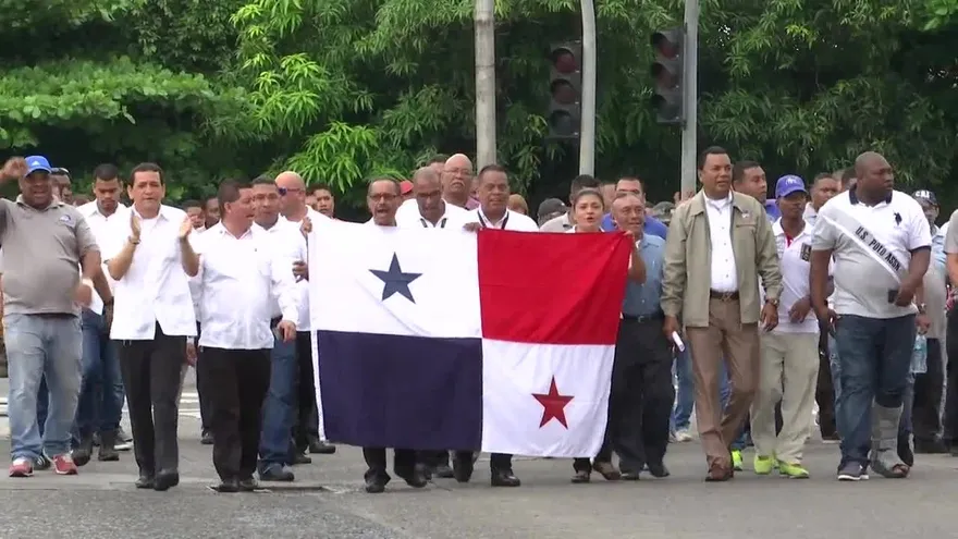 Retraso del fallo de la ATTT sobre Uber no sorprende a transportistas