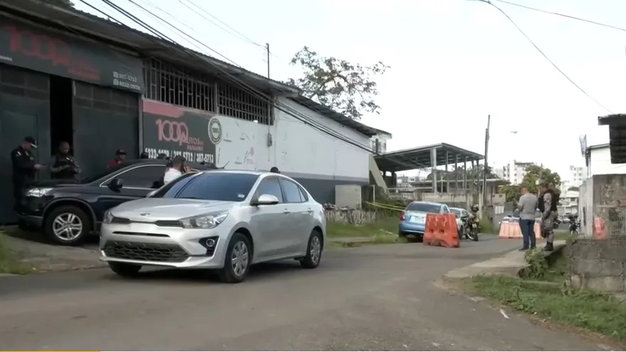 Asaltos a comercio en la avenida 12 de Octubre