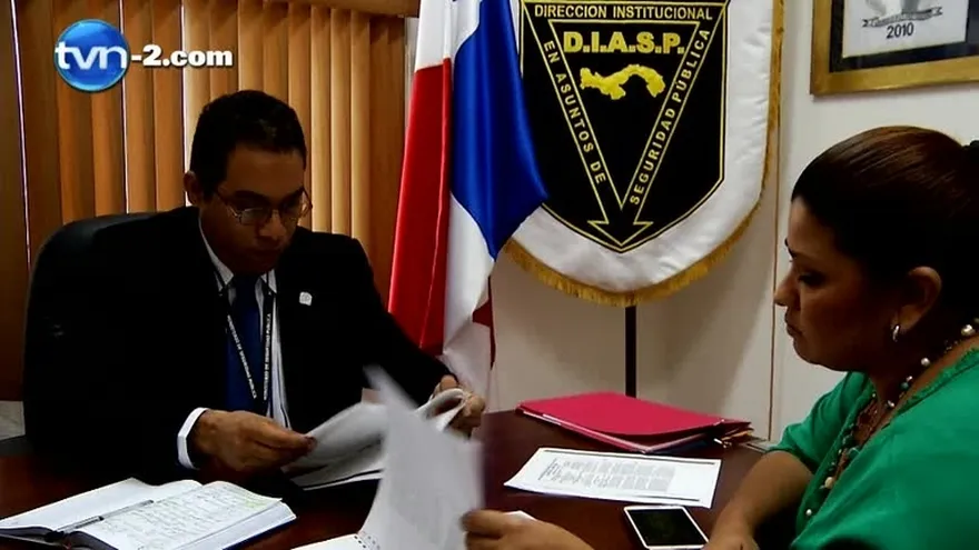 Distribuidores de armas expectantes ante revisión de ley