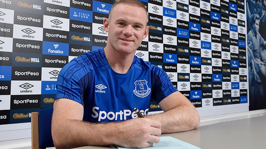Wayne Rooney ya luce la camiseta del Everton