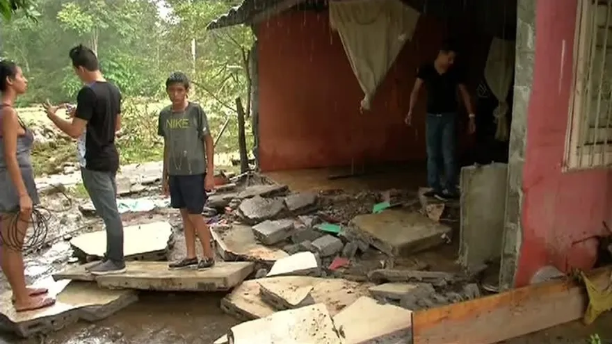 Damnificados de Chiriquí tratan de recuperarse tras las inundaciones