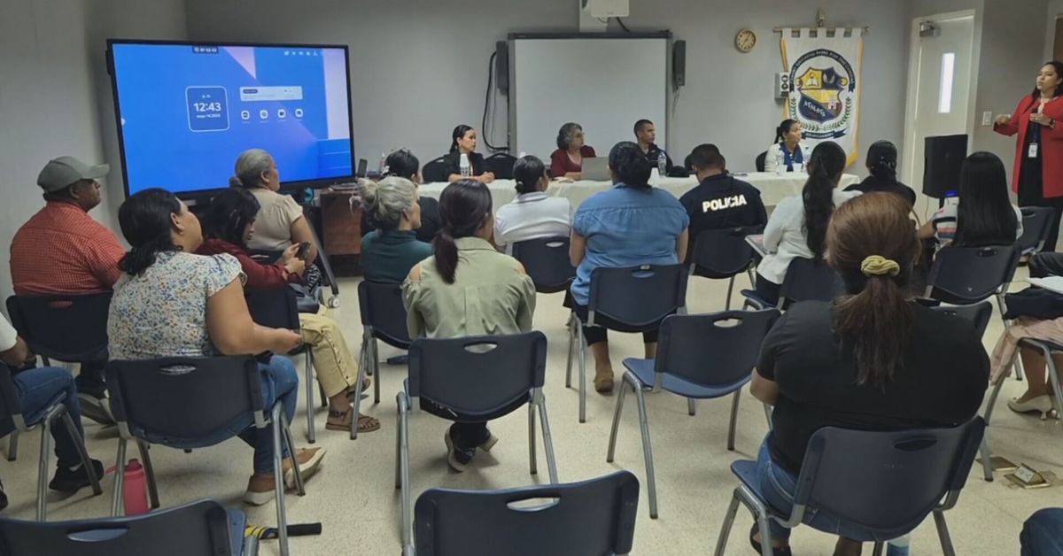 Comunidad educativa del Colegio Padre José Cánovas impulsa acciones contra el acoso escolar