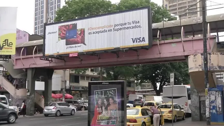 Panameños a favor de ley que elimina vallas de los puentes elevados