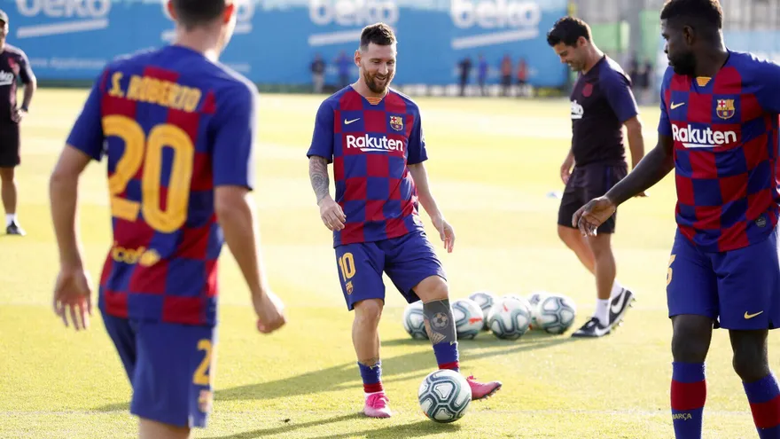 Messi se reincorpora al entrenamiento colectivo del Barça
