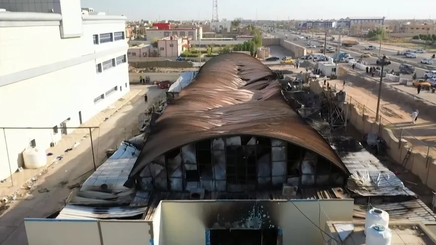 Rabia en Irak tras la muerte de más de 60 personas en incendio de un hospital