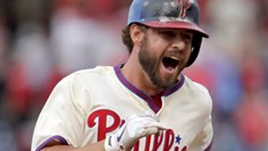 Filis vencen a Mets con jonrón en el noveno