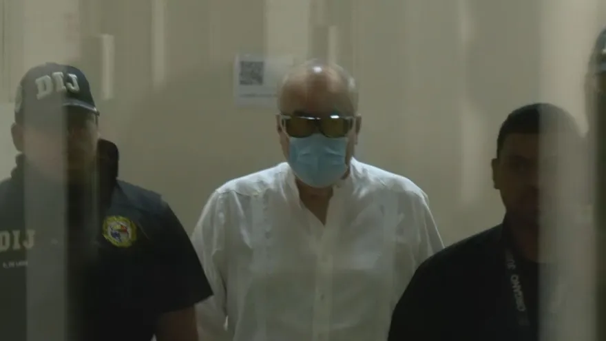 Enrique Lau Cortés, llega al SPA para enfrentar audiencia de garantías