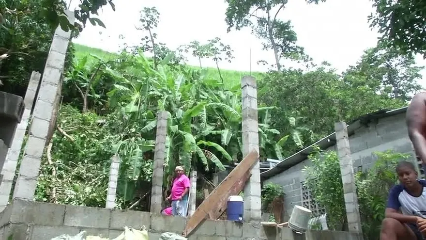 Casas en peligro en Cerro Batea