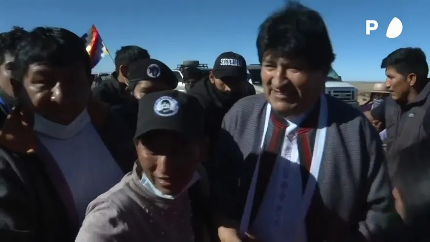 Evo Morales anuncia que se reactivará su plan de litio, apenas llegado a Bolivia