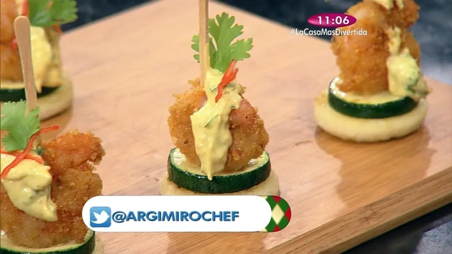 Receta -  Mini brocheta de camarón, succhini y arepa