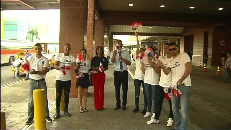 TVN Media reparte banderitas por el mes de la Patria