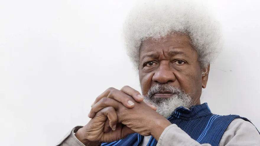 El nigeriano Wole Soyinka, Nobel de Literatura en 1986
