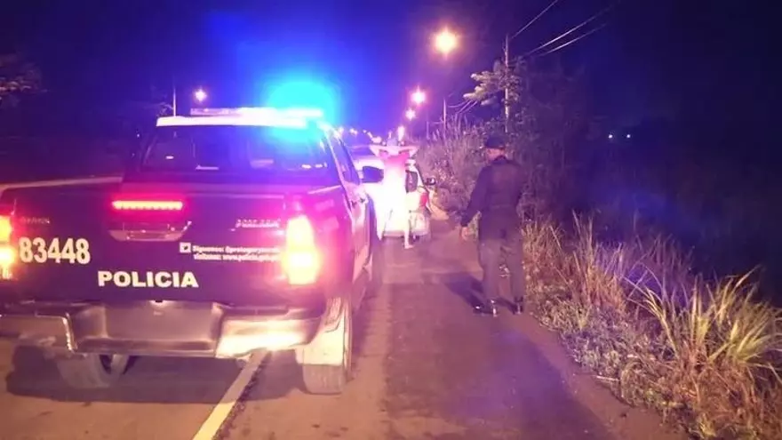 Retienen a transportistas por carreras clandestinas